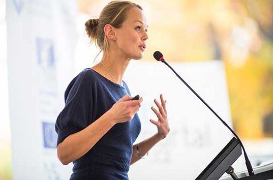 Elevate Your Communication with a Comprehensive Presentation Skills Seminar